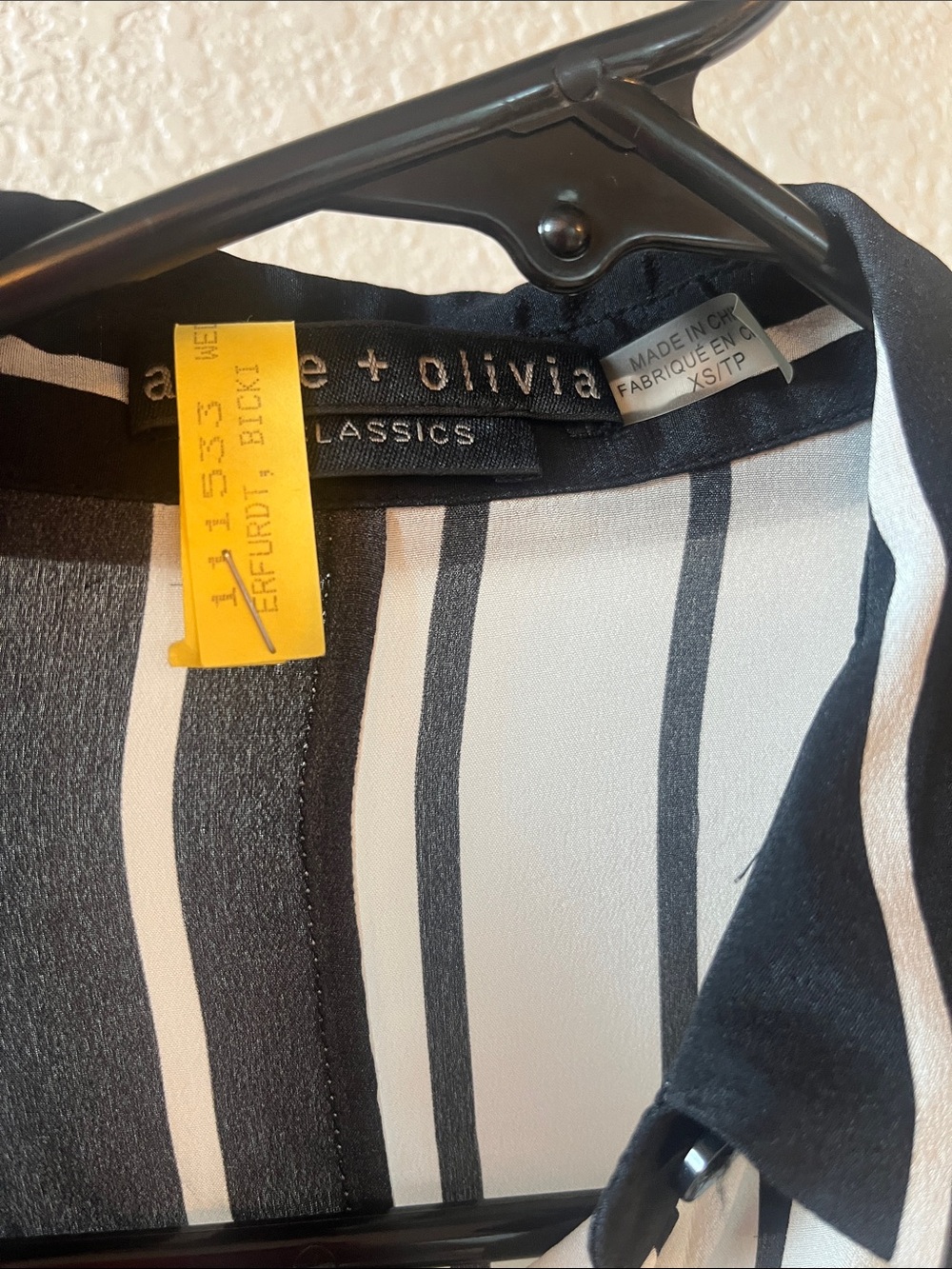 Alice + Olivia striped SILK BLOUSE size XS with flaws - Picture 2 of 6